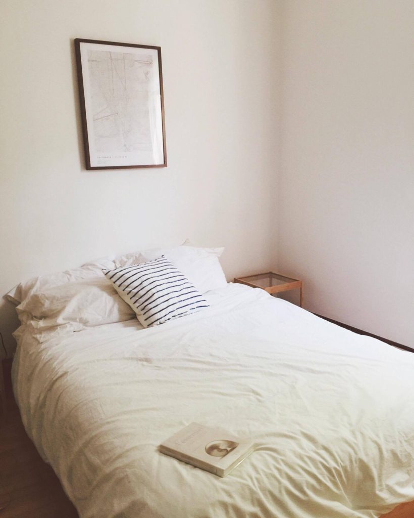 minimalist_bedroom